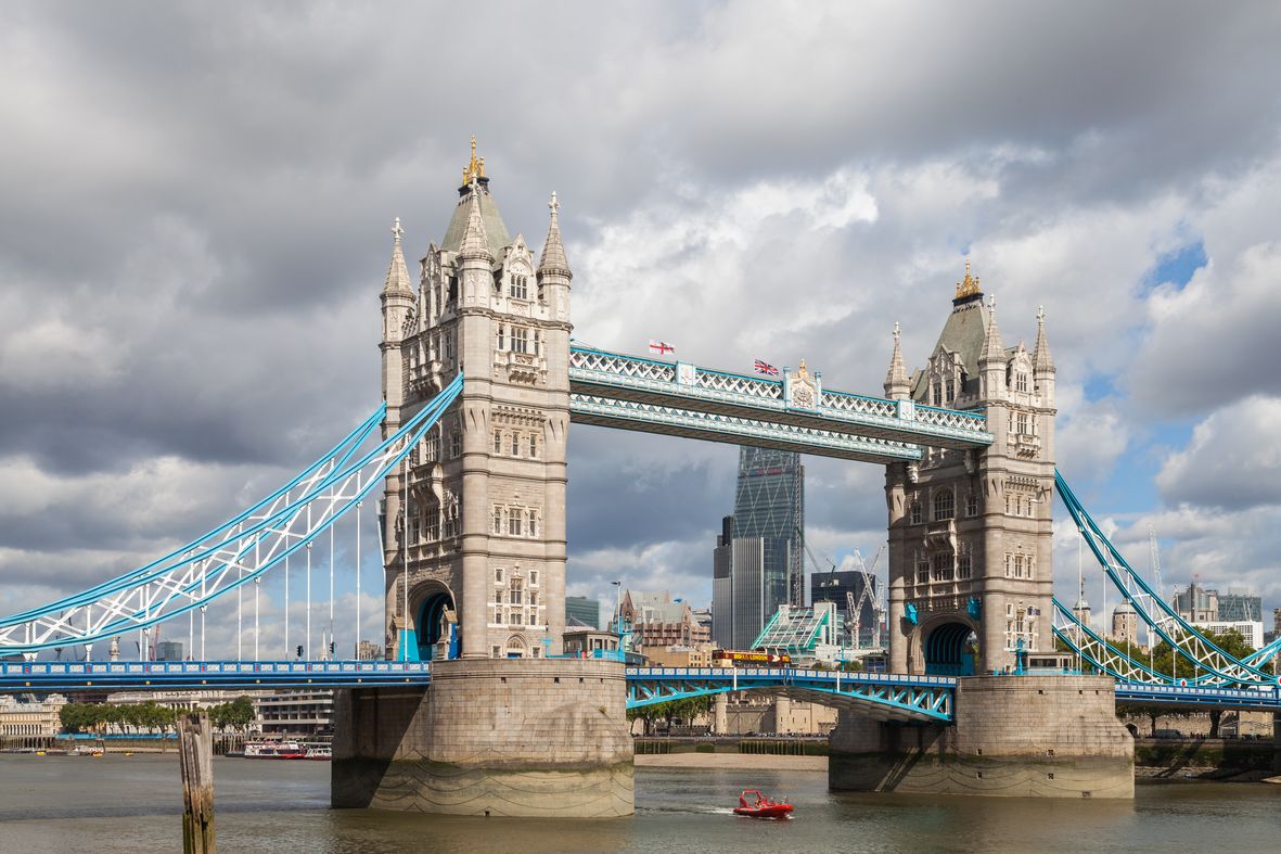 Tower Bridge Wikipedia Poco a Poco
